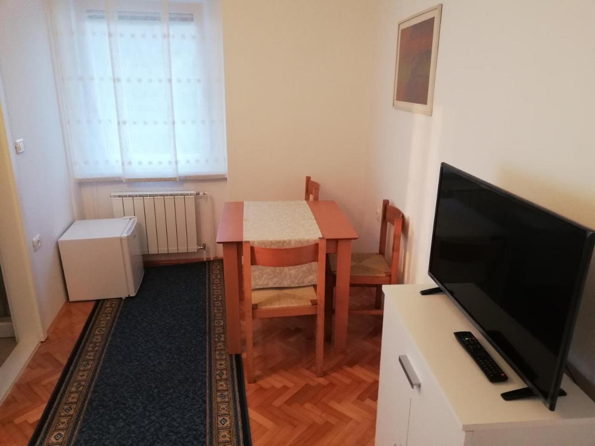 Sobe Sabec Bed & Breakfast Postojna Luaran gambar
