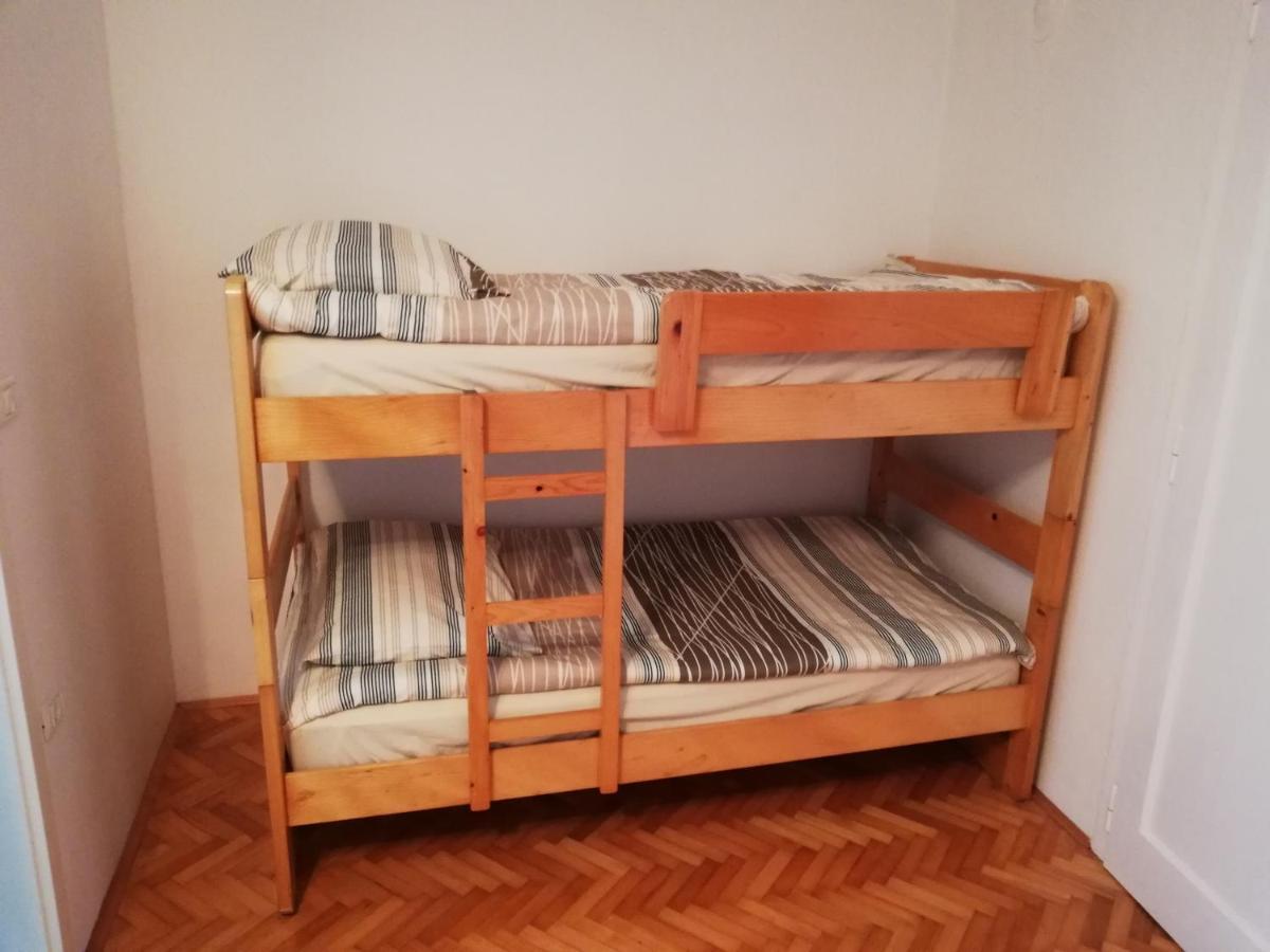 Sobe Sabec Bed & Breakfast Postojna Luaran gambar
